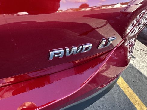 Used 2024 Chevrolet Equinox LT image 8