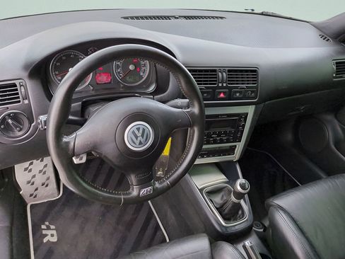 Used 2004 Volkswagen R32 image 15