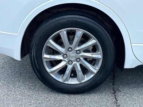 Used 2020 Buick Envision Essence FWD image 17