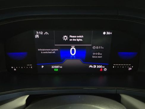 Used 2022 Volkswagen Taos SE w/ Panoramic Sunroof Package image 20