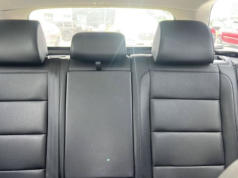 Used 2013 Volkswagen Jetta SE FWD image 14
