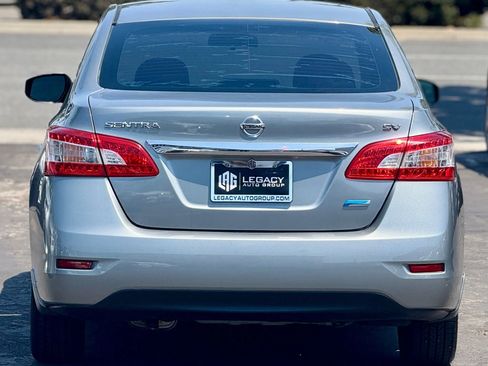 Used 2014 Nissan Sentra SV image 2