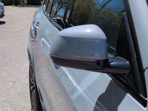 New 2026 BMW X5 sDrive40i image 12