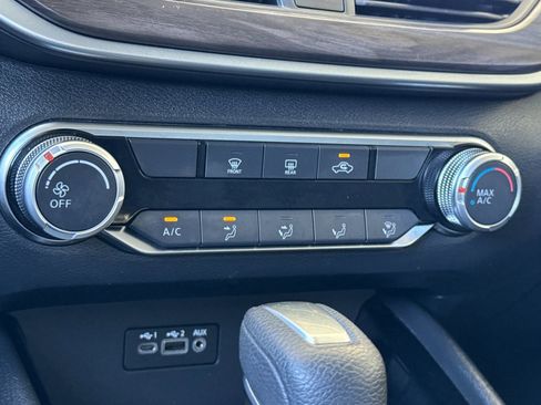 Used 2024 Nissan Altima 2.5 SV image 19