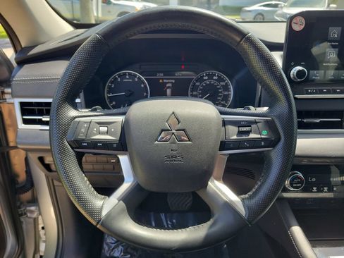 Used 2024 Mitsubishi Outlander SE FWD image 27