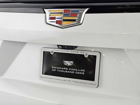 Used 2023 Cadillac Escalade ESV V image 15