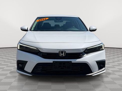 Used 2022 Honda Civic Touring image 2