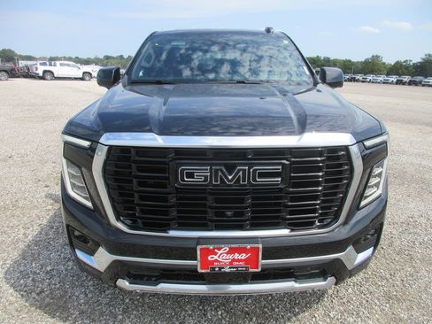 New 2026 GMC Yukon Denali w/ Denali Reserve Package AWD/4WD image 10