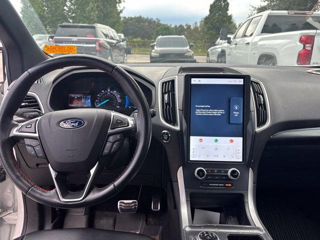 Used 2023 Ford Edge ST-Line w/ Cargo Accessory Package AWD/4WD image 11