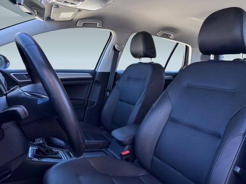 Used 2016 Volkswagen e-Golf SEL Premium FWD image 18