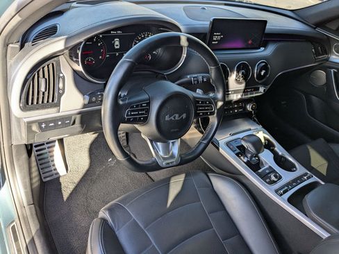 Used 2023 Kia Stinger GT2 image 18