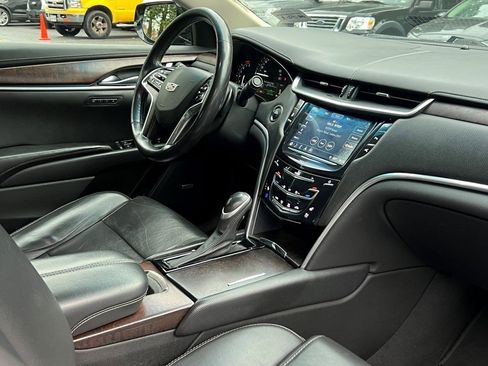 Used 2019 Cadillac XTS Luxury image 10