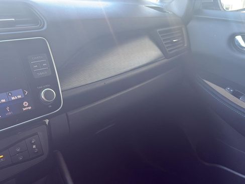 Used 2022 Nissan Leaf SV w/ SV Technology Package image 21