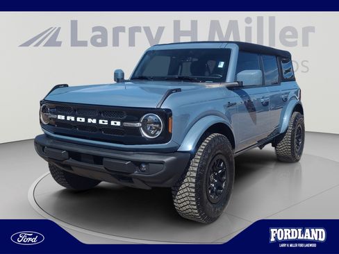Used 2023 Ford Bronco Outer Banks AWD/4WD image 1