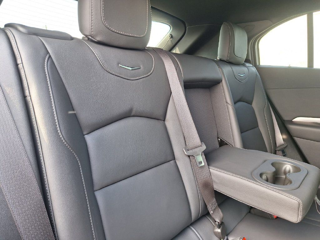 Certified 2025 Cadillac XT4 Premium Luxury w/ Technology Package FWD image 30