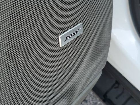 Used 2020 Cadillac XT5 Premium Luxury w/ LPO, Floor Liner Package image 23