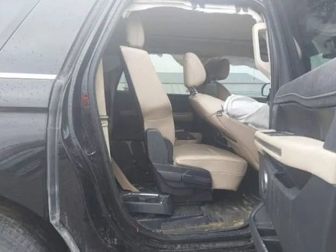 Used 2024 Ford Expedition Max Limited AWD/4WD image 11