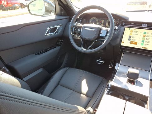 Certified 2025 Land Rover Range Rover Velar Dynamic SE image 12