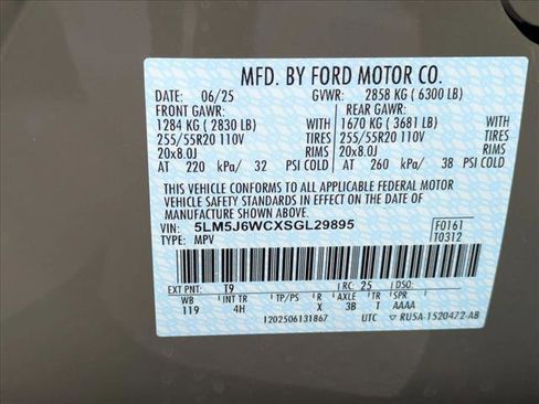 New 2025 Lincoln Aviator 2WD w/ Equipment Group 101A image 17