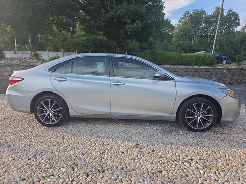 Used 2015 Toyota Camry XSE FWD image 7