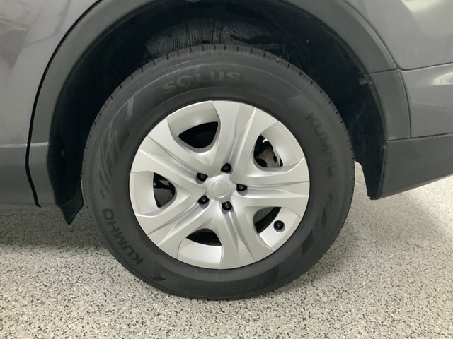 Used 2018 Toyota RAV4 LE w/ All Weather Liner Package AWD/4WD image 10
