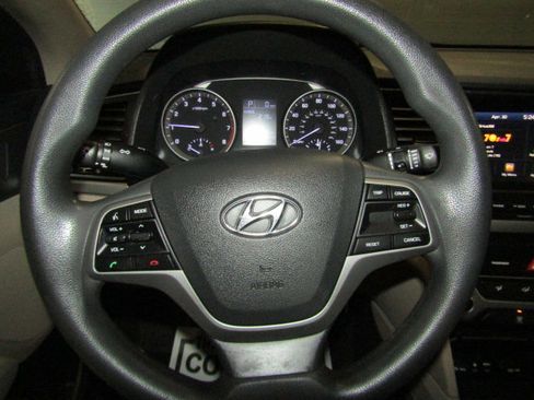 Used 2017 Hyundai Elantra SE w/ SE A/T Tech Package 03 FWD image 10