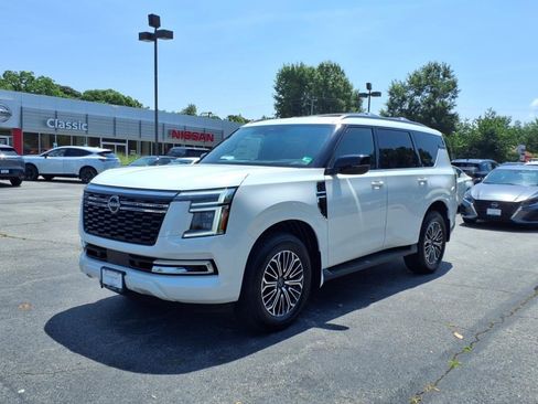 New 2025 Nissan Armada SL w/ Captain's Chari Seat Package image 8