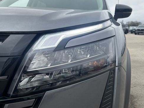 New 2026 Nissan Pathfinder Platinum AWD/4WD image 11