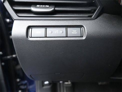 Used 2023 Nissan Altima 2.5 SR image 33