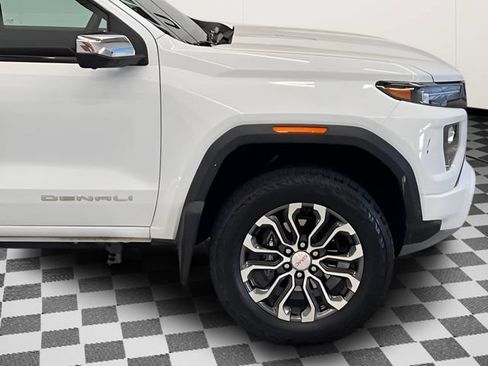Certified 2025 GMC Canyon Denali AWD/4WD image 27