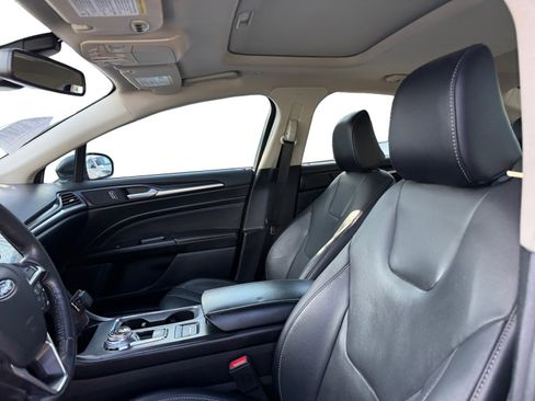 Used 2020 Ford Fusion Energi Titanium image 10