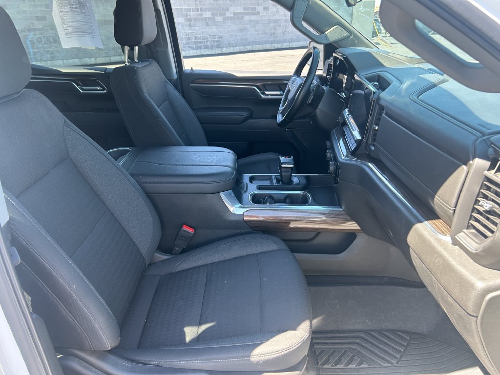 Used 2023 Chevrolet Silverado 1500 RST AWD/4WD image 34
