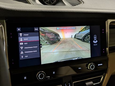 Certified 2025 Porsche Macan image 41