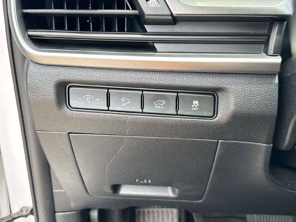 Used 2025 Kia Telluride S FWD image 26