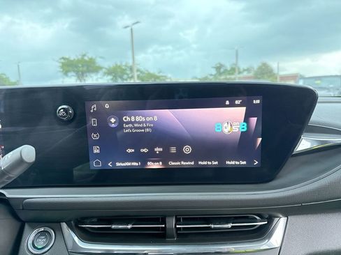 Used 2025 Buick Envista Preferred w/ Convenience I Package FWD image 24