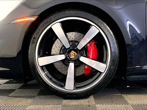 Used 2024 Porsche 911 Carrera S image 11