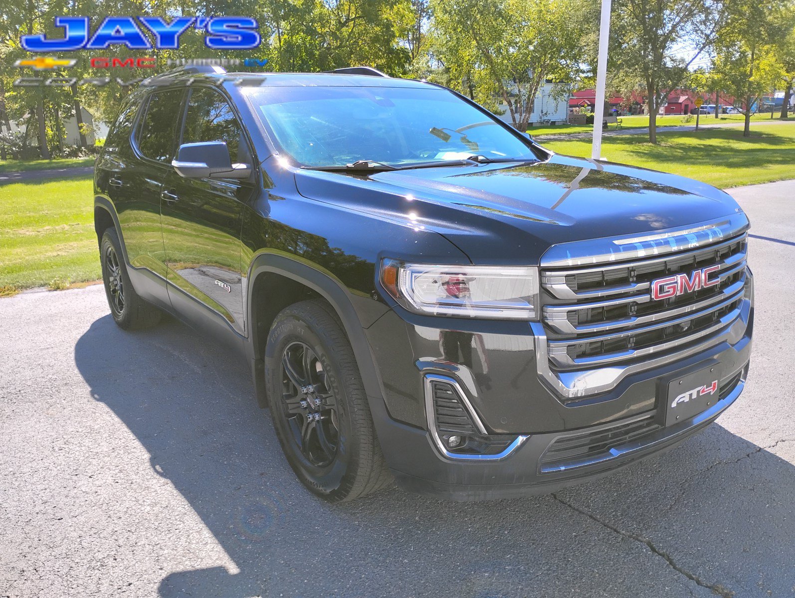 Used 2021 GMC Acadia AT4 w/ Technology Package AWD/4WD image 1