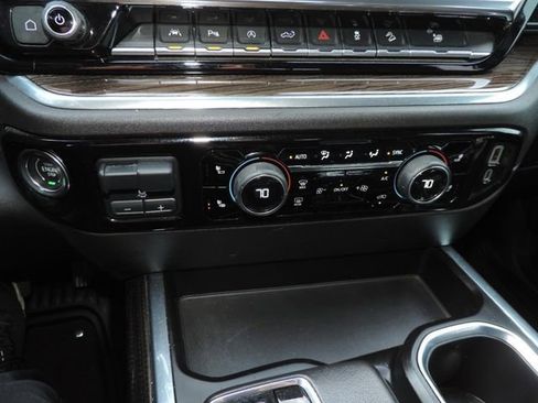 Used 2022 Chevrolet Silverado 1500 RST image 25