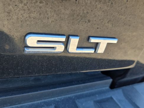 Used 2018 GMC Sierra 1500 SLT w/ SLT Premium Package AWD/4WD image 32