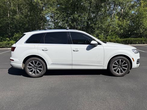 Used 2017 Audi Q7 3.0T Prestige AWD/4WD image 4