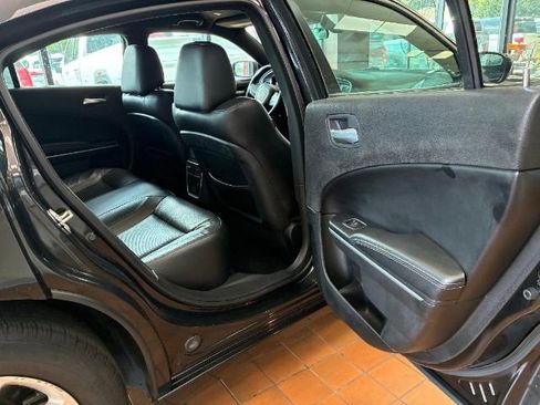 Used 2021 Dodge Charger SXT w/ Leather Interior Group image 25
