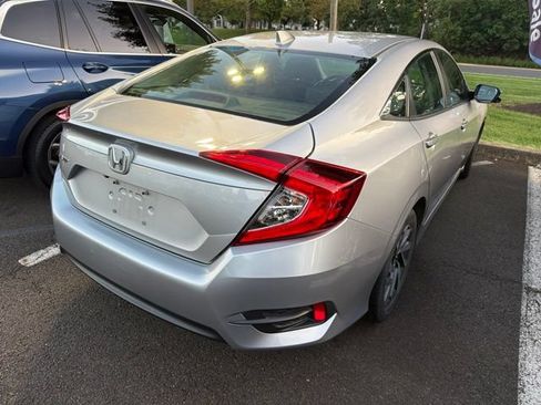 Used 2017 Honda Civic EX image 10