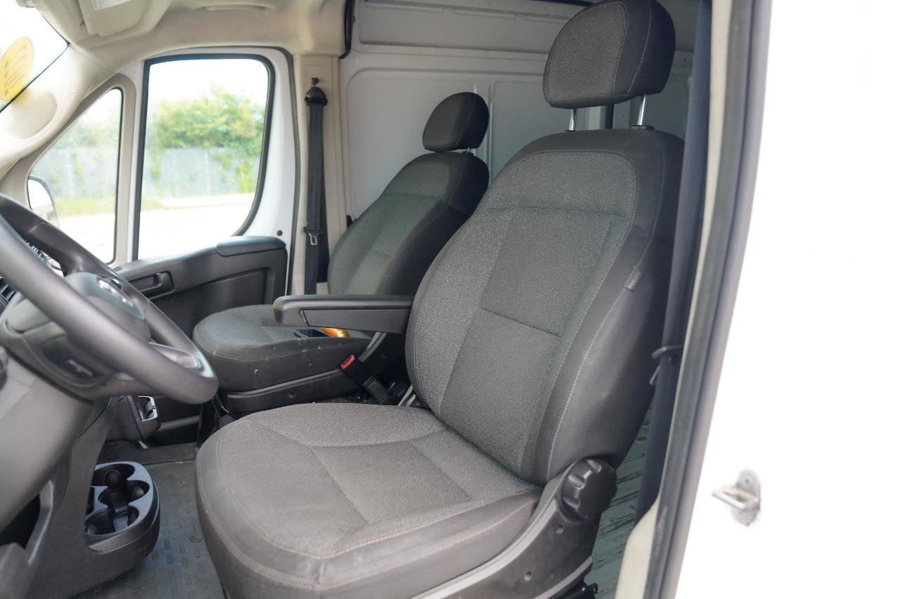 Used 2022 RAM ProMaster 2500 w/ Driver Convenience Group FWD image 35