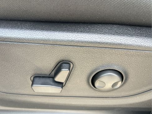 New 2026 RAM 1500 Big Horn AWD/4WD image 10