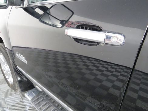 Used 2018 Chevrolet Silverado 2500 High Country image 24