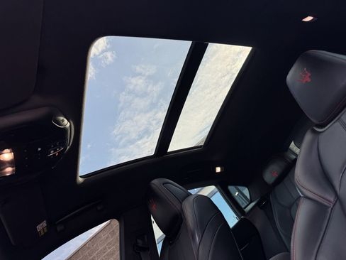 Used 2018 Maserati Levante GranSport image 23