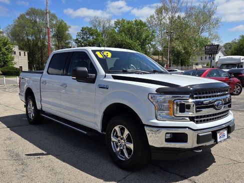 Used 2019 Ford F150 XLT w/ Equipment Group 302A Luxury AWD/4WD image 3