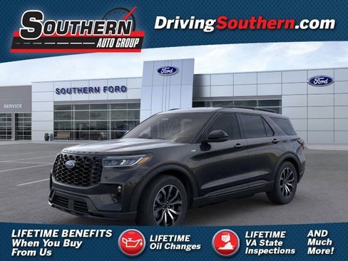 New 2025 Ford Explorer ST-Line w/ Premium Package image 1