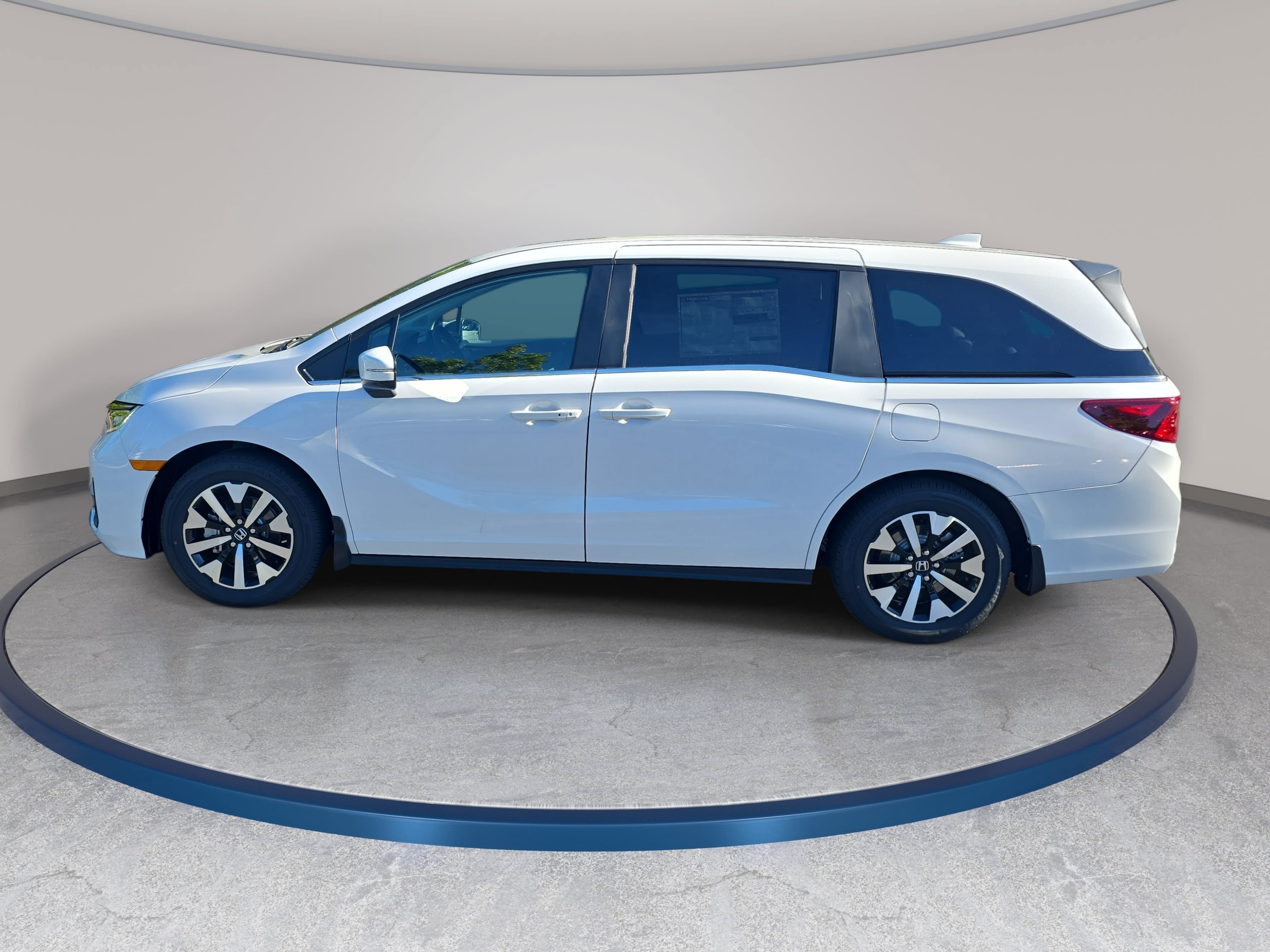 New 2027 Honda Odyssey EX-L image 8