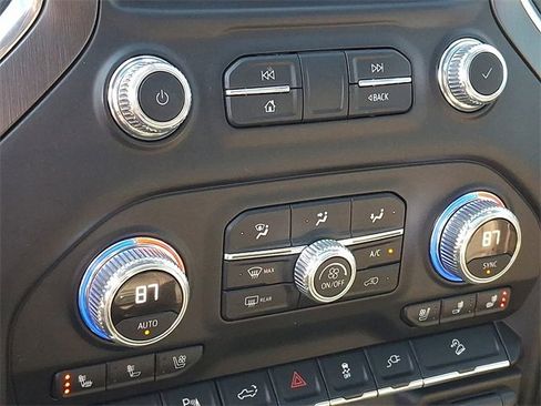 Used 2022 GMC Sierra 2500 AT4 w/ AT4 Premium Plus Package image 13